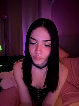 Snapshot of ShannonShanny chatting on October 3, 3:50 pm ShannonShanny online show from October 3, 3:50 pm