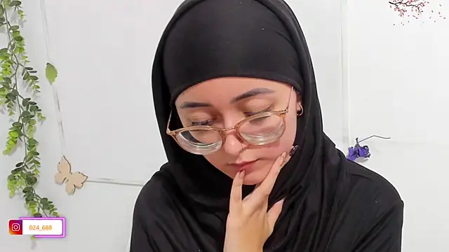 Snapshot of aysel_elid chatting on September 10, 11:38 pm aysel elid online show from September 10, 11:38 pm