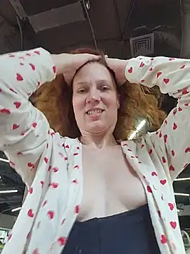 Exhibitionsplit online show from June 27, 3:51 pm
