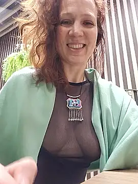 Exhibitionsplit online show from May 3, 9:01 am