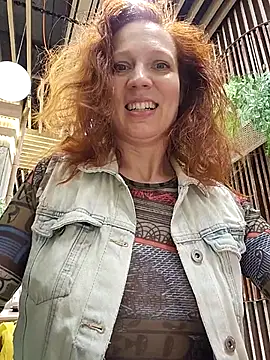 Exhibitionsplit online show from July 5, 10:43 am