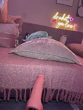 xxbabyxgiiirlxx online show from July 22, 7:37 pm
