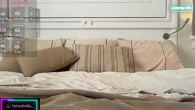 xxbabyxgiiirlxx online show from October 11, 8:30 am