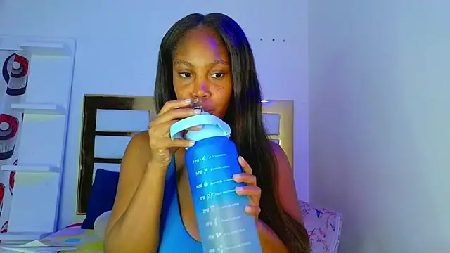 DayanaWood online show from November 4, 2:11 pm