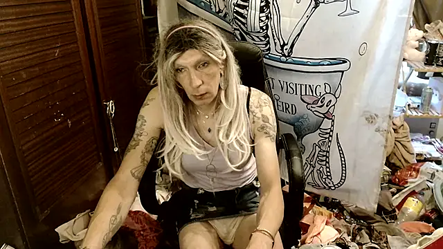 Ombeline1 online show from August 2, 10:51 am