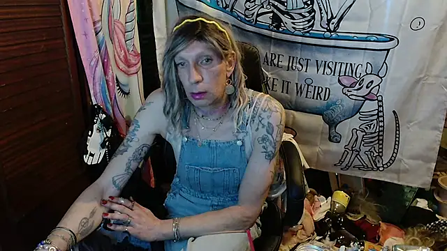 Ombeline1 online show from March 4, 4:35 pm