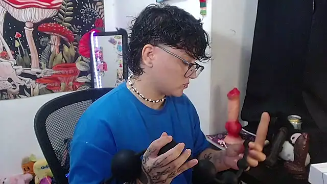 isabeautyx19 online show from June 21, 2:37 am