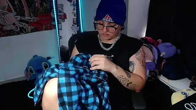 isabeautyx19 online show from July 24, 3:54 pm