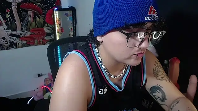 isabeautyx19 online show from June 23, 3:48 am