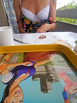 mia69x online show from July 15, 7:02 am