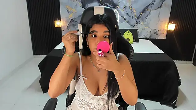 Ivy 16 online show from September 17, 12:14 pm