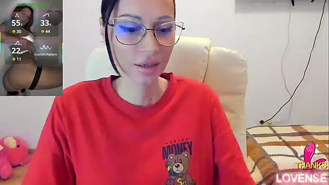 kissnicol32 online show from March 10, 5:06 pm