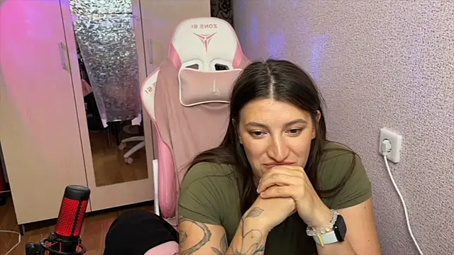 Katrin  kiss online show from May 1, 9:07 pm