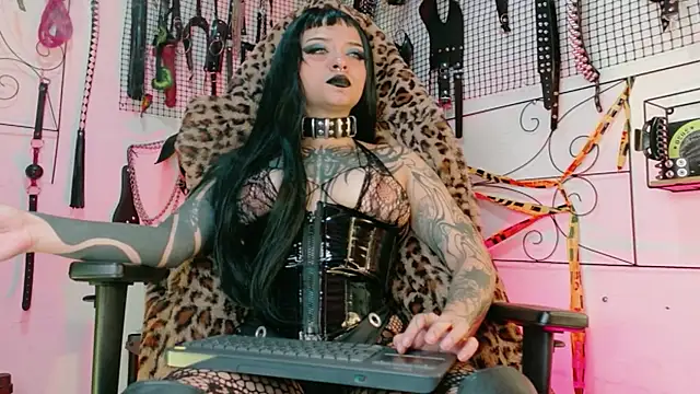 Agatha BDSM online show from April 30, 8:57 pm