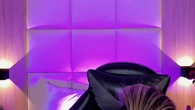 bella1207 online show from November 5, 7:52 pm