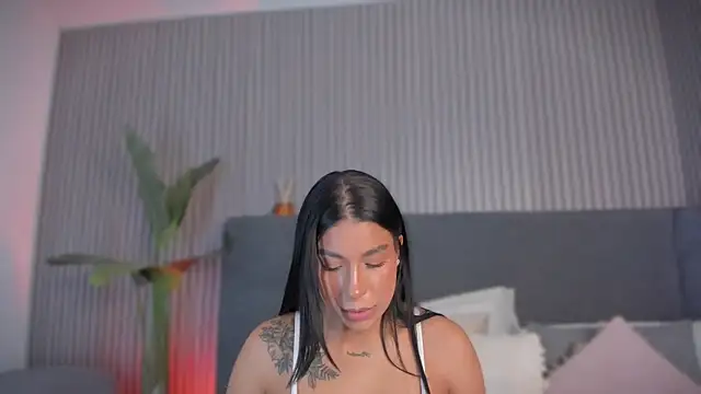 emelie 89 online show from August 4, 12:55 pm