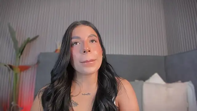 emelie 89 online show from August 3, 12:44 pm