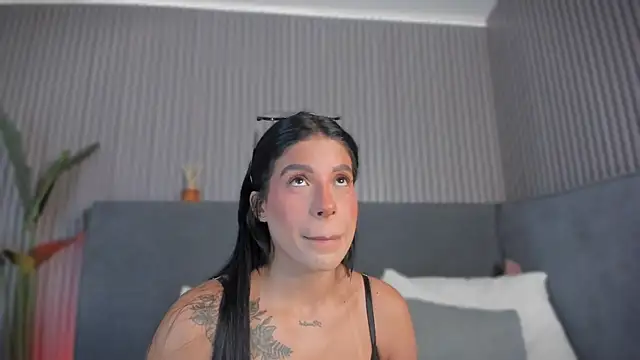 emelie 89 online show from July 1, 12:04 pm