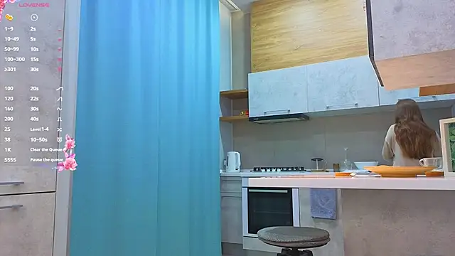 DonnaBurkee online show from December 17, 4:38 am