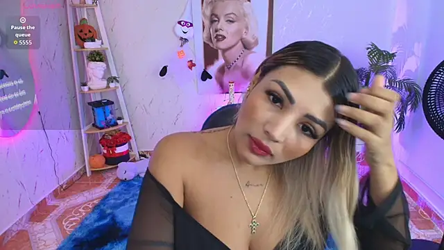 SALOOMEE   online show from November 6, 6:36 pm