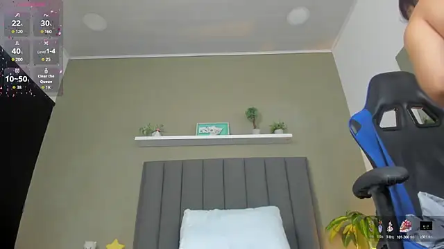 ayla13  online show from June 6, 7:53 pm