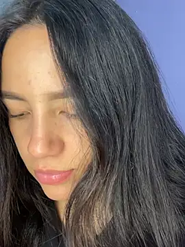 hannahb-e online show from June 12, 9:56 pm