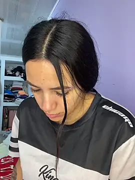 hannahb-e online show from July 3, 2:56 pm