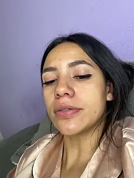 hannahb-e online show from June 13, 10:07 pm