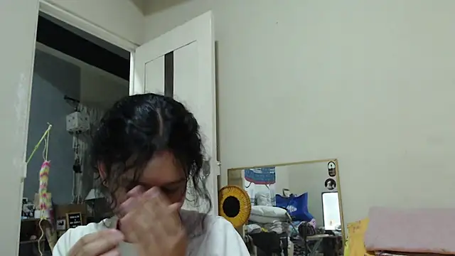 AlinaWoolf  online show from June 24, 2:54 am