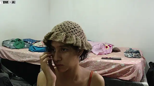 AlinaWoolf  online show from March 12, 9:17 pm