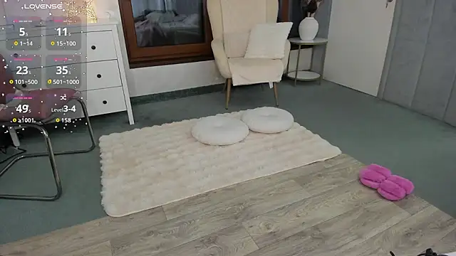 Selena Reeves online show from February 24, 7:29 am