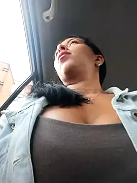 Emily Wane online show from November 30, 4:22 pm