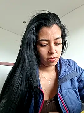 Emily Wane online show from June 17, 7:37 pm