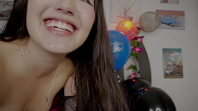 Lana del rey  online show from February 5, 1:14 pm