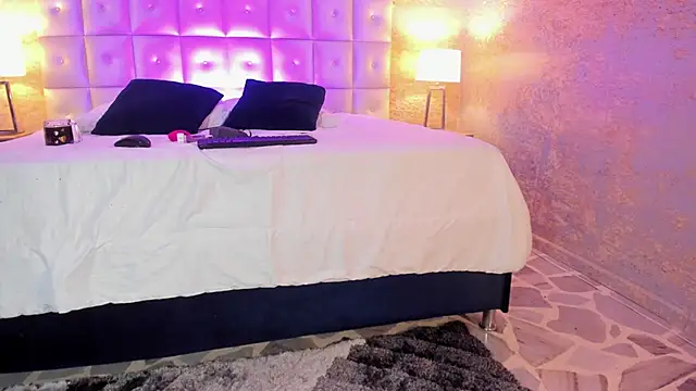 EVELIN MASON online show from September 18, 9:24 pm