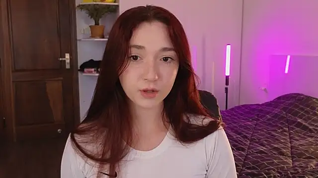 YasmineWest online show from July 13, 1:39 am