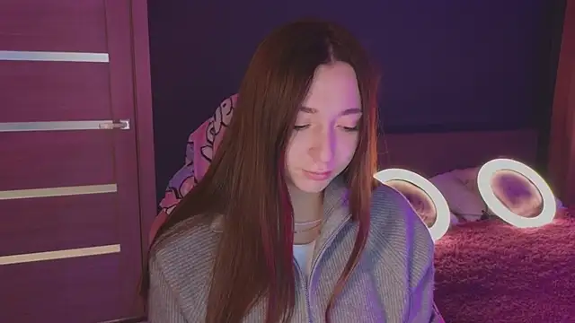 YasmineWest online show from October 10, 1:43 am