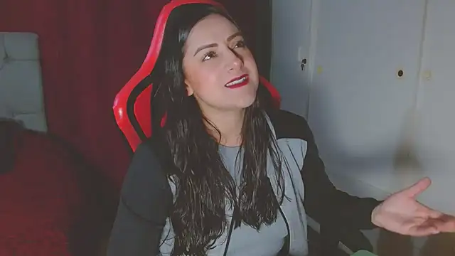 Noamartin  online show from January 6, 11:19 pm