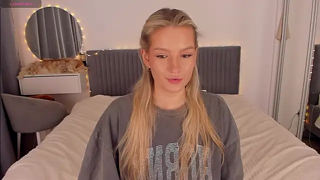 CassieRayss online show from February 22, 12:28 pm