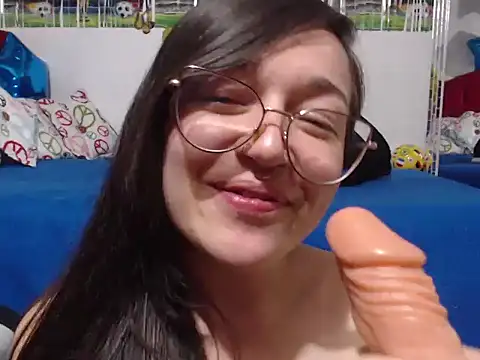 Angela 18honey online show from June 26, 5:20 am