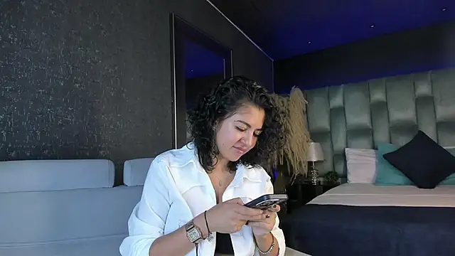 Amareto  online show from September 23, 1:53 pm