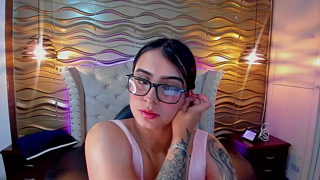 Andreita Jones online show from September 25, 11:42 am