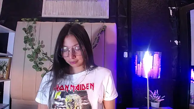 Snapshot of kendall_saenz chatting on October 2, 7:30 pm kendall saenz online show from October 2, 7:30 pm