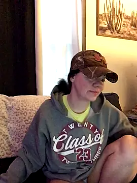 SidneyRaee online show from December 15, 6:57 pm