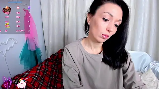 jessica tiny online show from November 3, 1:42 am