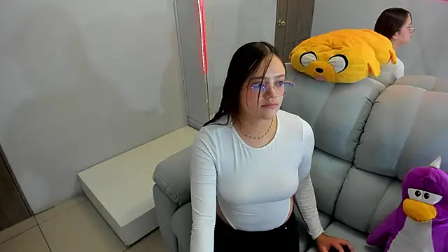  Sarahh 0 online show from October 7, 1:26 pm