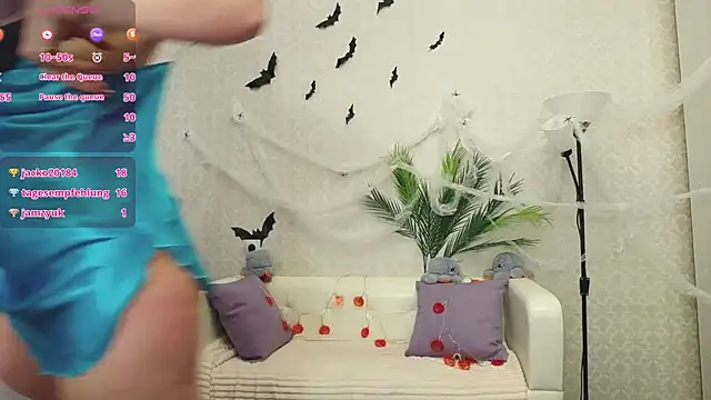 Camelia Lillie online show from October 25, 4:31 am