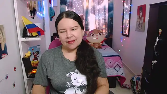 claryssa  online show from July 31, 1:23 pm