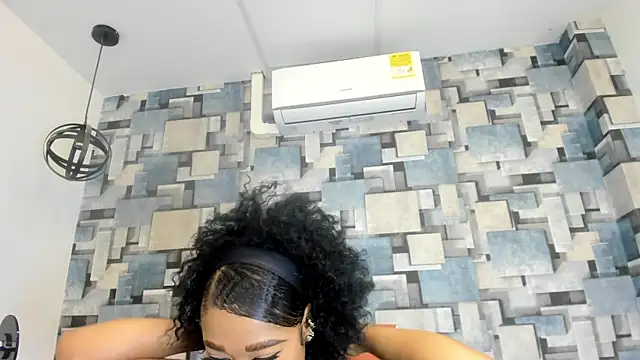 angel dthroatt online show from May 4, 12:09 pm