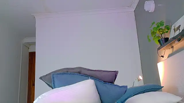 CristalCornner  online show from November 19, 8:09 pm